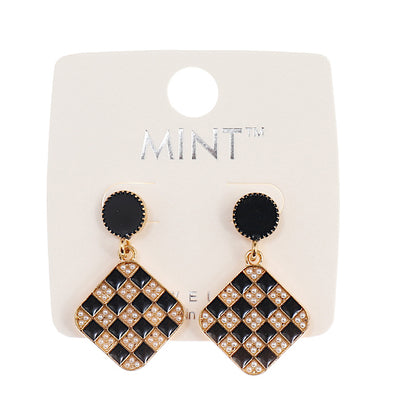 JAE42058 - Enamel Checkerboard & Pearl Earring