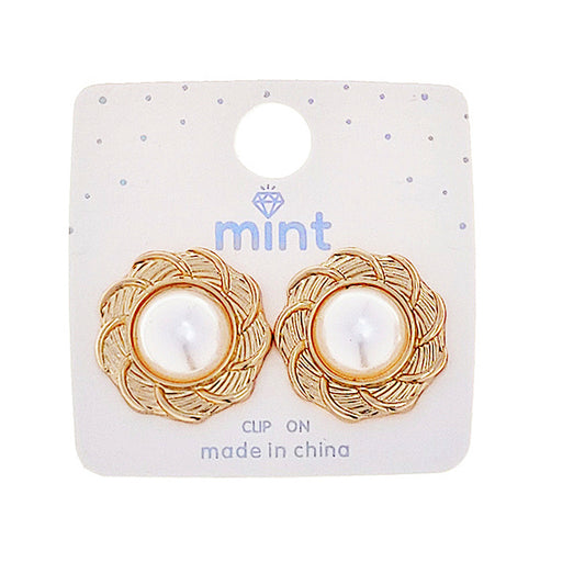 JAE48110C - Clip On Pearl Earring