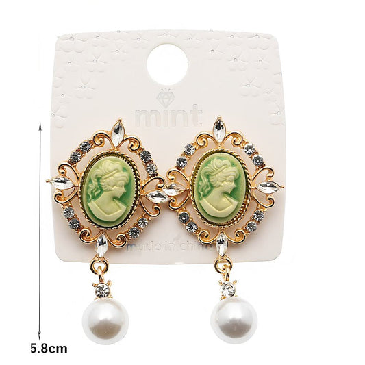 Victorian Lady Pearl Drop Earring