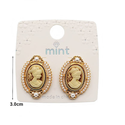 Victorian Lady Cameo Pearl Halo Earring