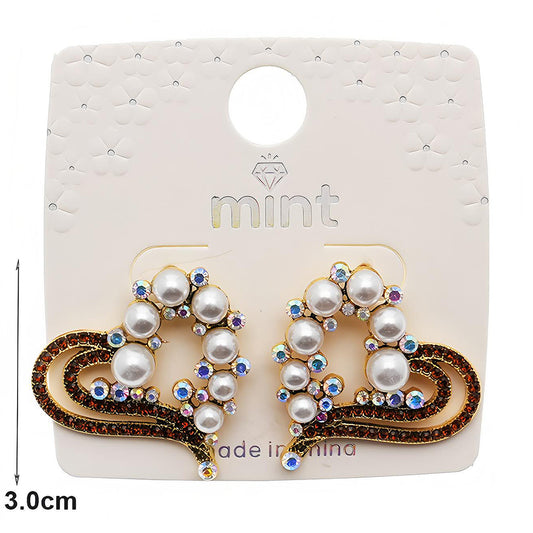 Pearl Cluster Heart Earring