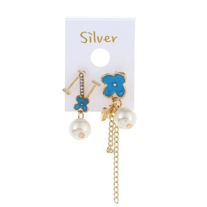 JAE26087 - Asymmetrical Flower Earring