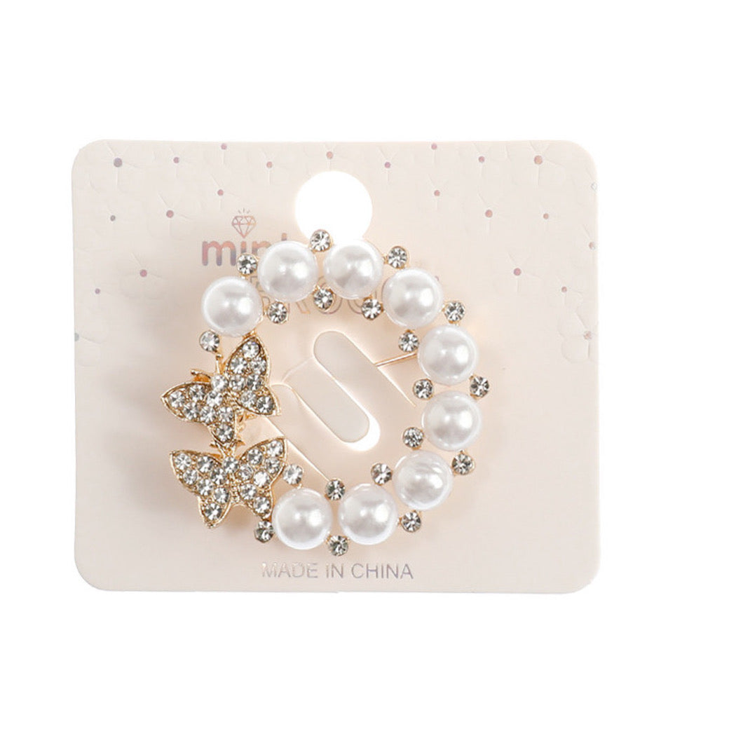 JAH44823-Pearl Wreath Butterfly Brooch