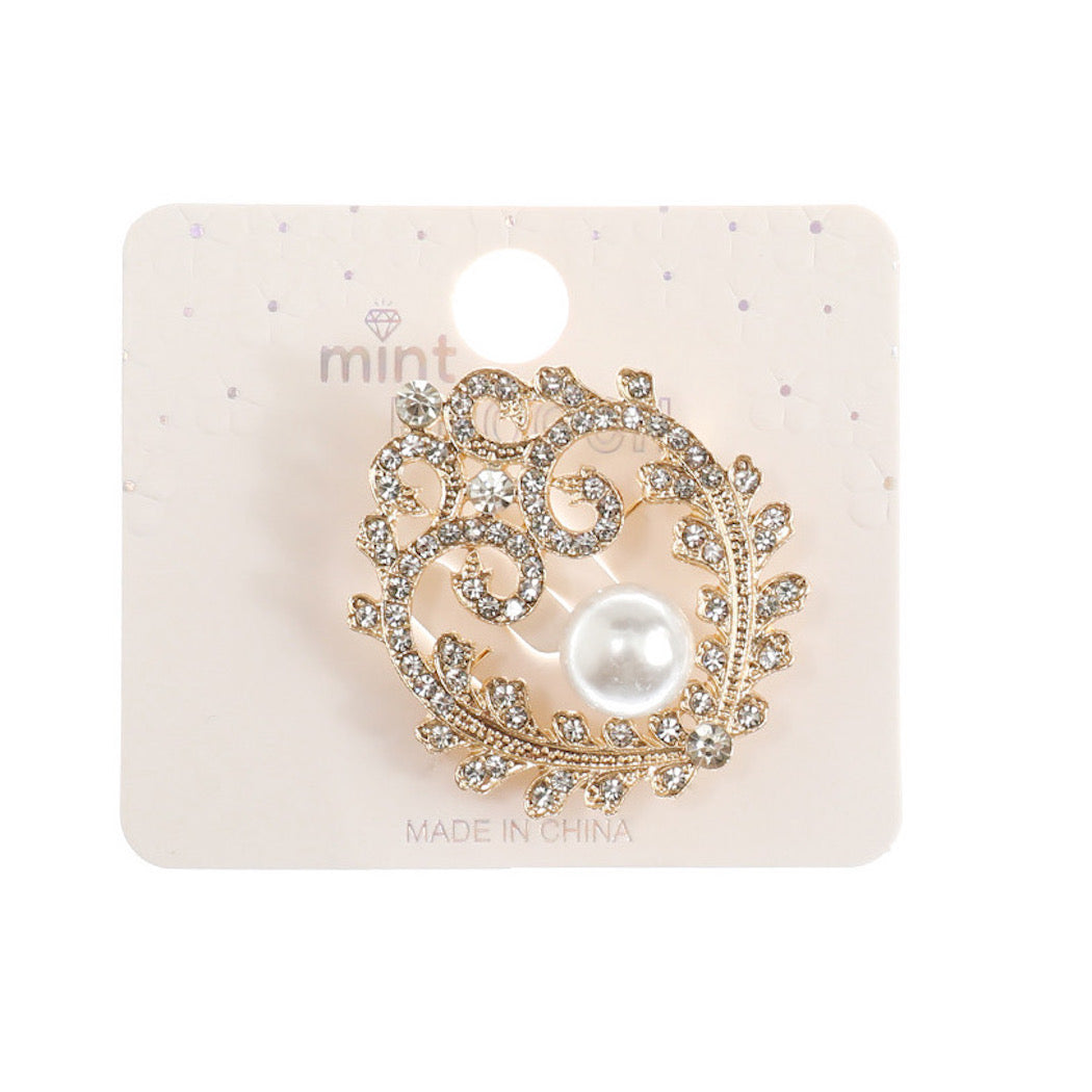 JAH44824-Vintage Rhinestone Brooch