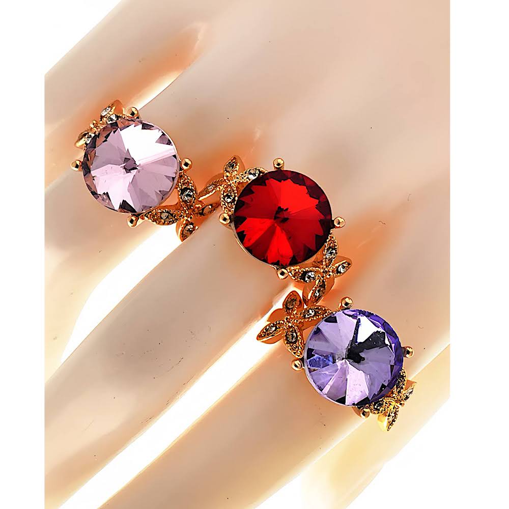 Circle Stone Flower Cocktail Ring