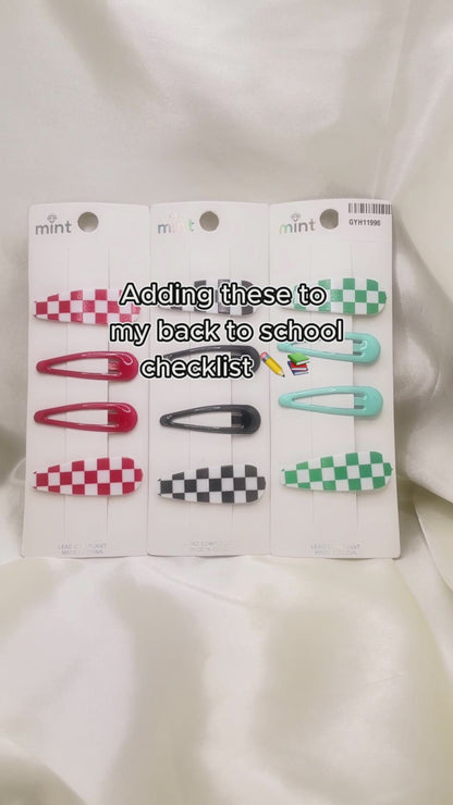 GYH11996 - Checkered Hair Clip Set