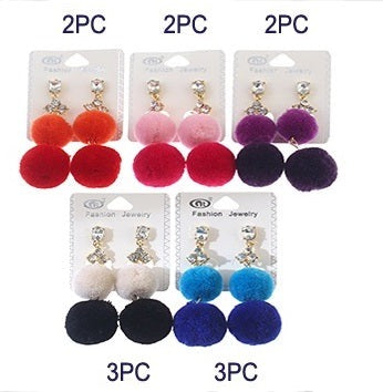 JAE26556 - Pom Pom Earring